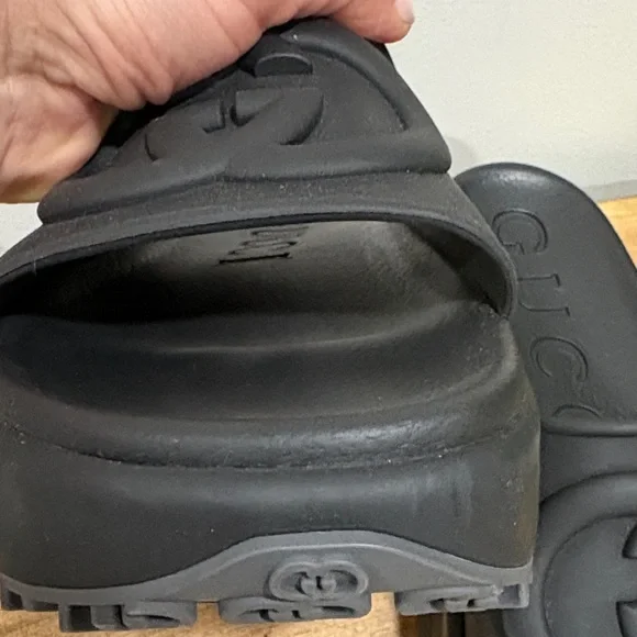 Gucci Black Embossed Double G Slide Sandals SZ 40 (9) - Picture 10 of 11